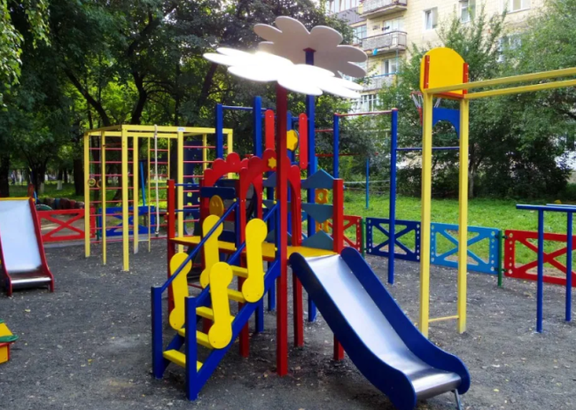 Універсальний ігровий комплекс "Ромашка"