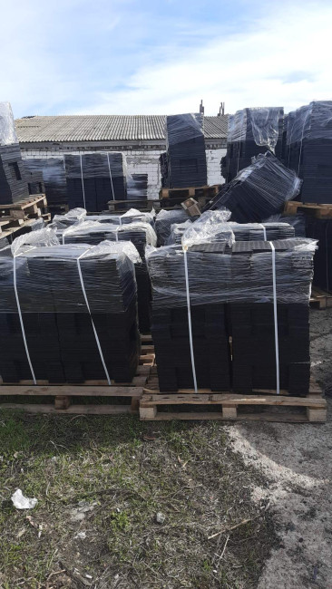 Ластівчин хвіст, гумове покриття 500х500х20. Гаряче пресування